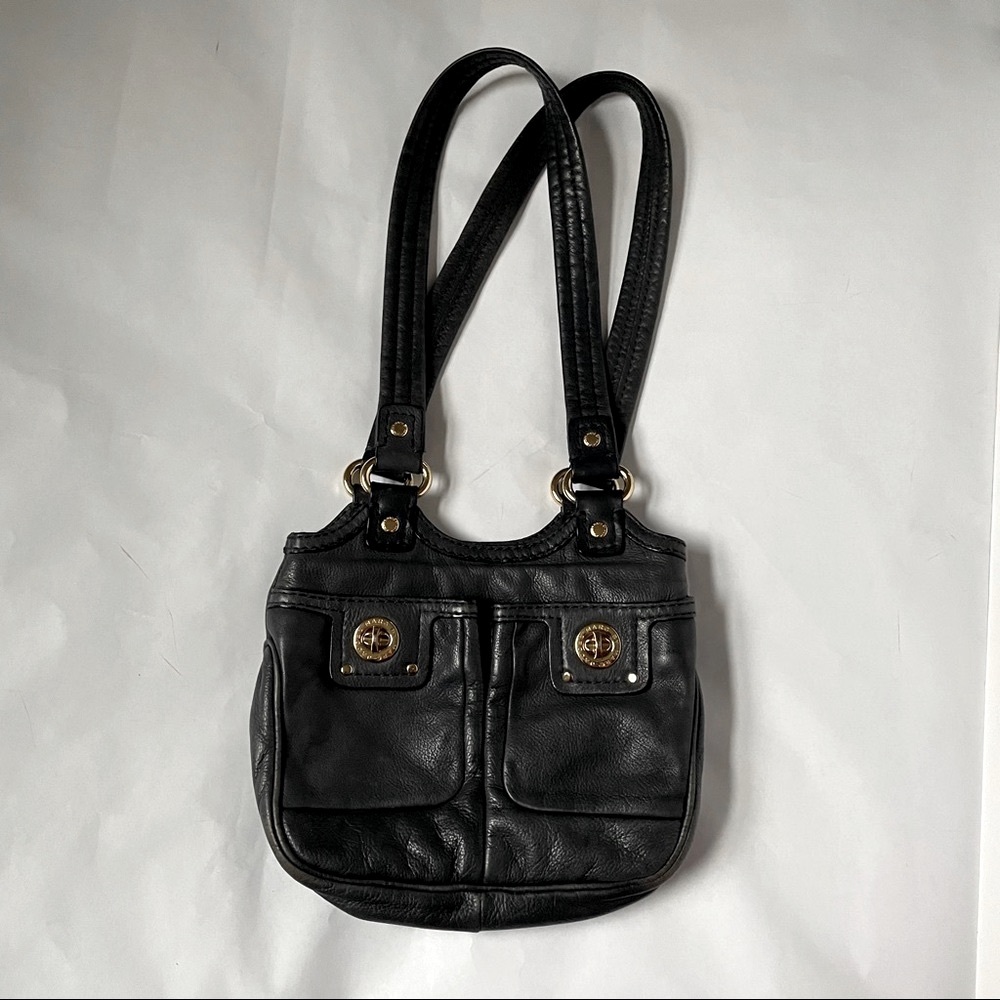 MARC by MARC JACOBS TOTALLY TURN-LOCK NAVY LEATHER POCKET BAG
